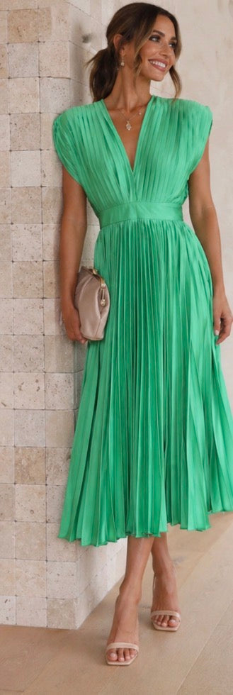 Cecily™ | Timeless Pleated Midi Dress