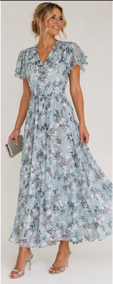 Annika™ | Glamorous dress that covers the belly